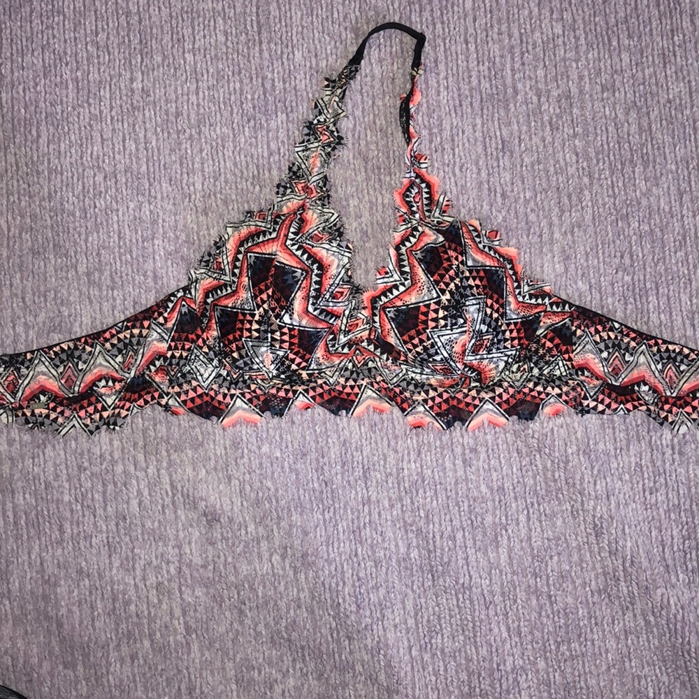 Victoria’s Secret Pink bralette